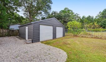 6105 E Desoto St, Bay St. Louis, MS 39520