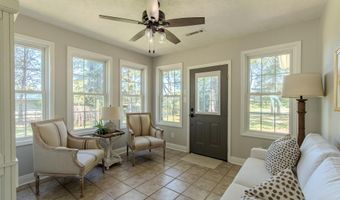 224 WILLOW Dr, Adamsville, TN 38310
