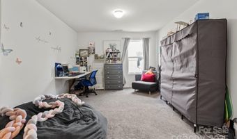 712 Coventry Dr, Albemarle, NC 28001