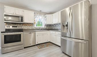 425 S Main St, Burrillville, RI 02859