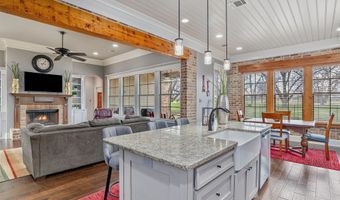 106 Pear Tree Ln, Benton, LA 71006