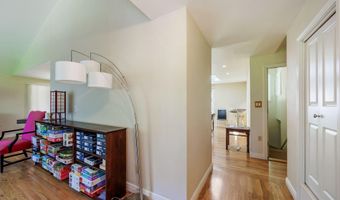 1037 Pinecrest Ter, Ashland, OR 97520