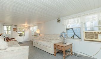 92 Rohr St #5, Arnolds Park, IA 51331