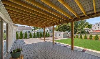 78 Highland Ave, Johnston, RI 02919