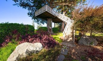 32550 Navarro Ridge Rd, Albion, CA 95410