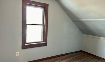 7916 MAPLE St, Argonne, WI 54511