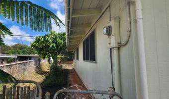 1984 Hoohai St, Pearl City, HI 96782
