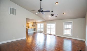 1904 Mayflower Rd, Bentonville, AR 72713
