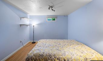 405 Village Dr, Bourne, MA 02532