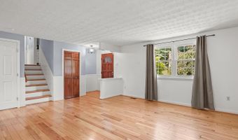 12715 LODE St, Bowie, MD 20720