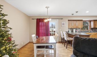 814 SE Uehlamar Dr, Ankeny, IA 50021