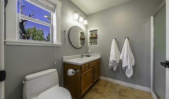 45 Brooks Ln, Ashland, OR 97520