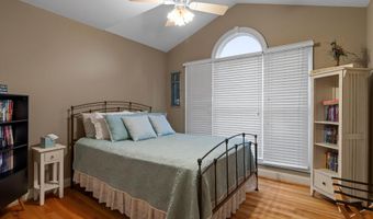 1020 Thomas Rd, Benton, TN 37307
