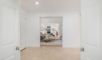 6337 LENOX Rd, Bethesda, MD 20817