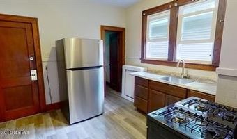 441 Myrtle Ave Apt 2, Albany, NY 12208