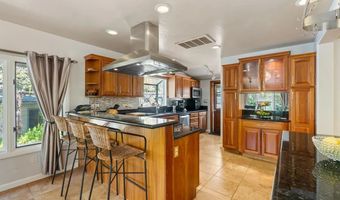 10880 Hess Dr, La Mesa, CA 91941