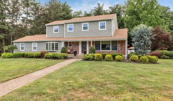 44 Devonshire Ct, Middletown, NJ 07748