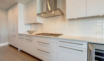 310 STRAND St 304, Alexandria, VA 22314