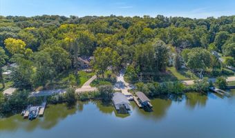 925 N River Rd, Algonquin, IL 60102