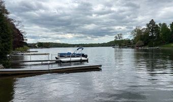 32 Kellogg St, Brookfield, CT 06804