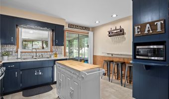 310 N Woodhill Dr, Amherst, OH 44001