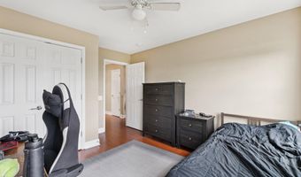 42832 BITTNER Sq, Ashburn, VA 20148