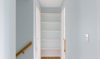 211 Oak St, Bath, ME 04530
