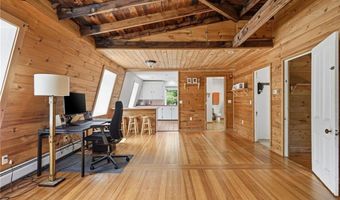 7 Nichols Ln 7, Hopkinton, RI 02832