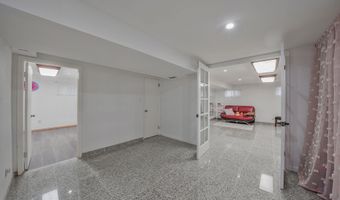 140 Dogwood Rd, Albertson, NY 11576