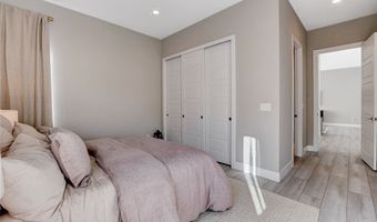 5289 Feathertop Dr, Las Vegas, NV 89135