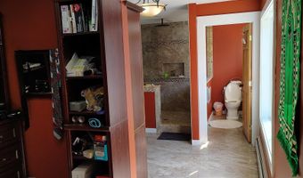 11 Bracket Cir, Charlestown, NH 03603