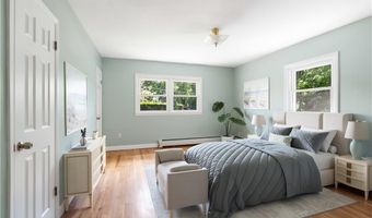 278 Green End Ave, Middletown, RI 02842