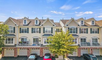 32 MARINA Dr, Bayonne, NJ 07002