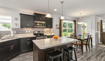 1605 2nd St NW, Altoona, IA 50009