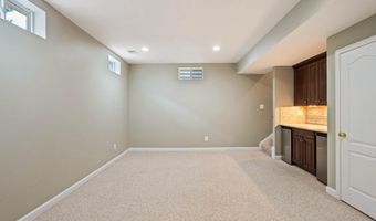 7517 LINDBERG Dr, Alexandria, VA 22306