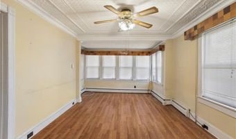 63 Lincoln Ave, Cranston, RI 02920