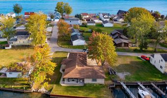 2037 W Park, Algonac, MI 48001