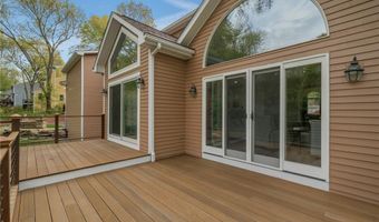 329 Wickham Rd, North Kingstown, RI 02852