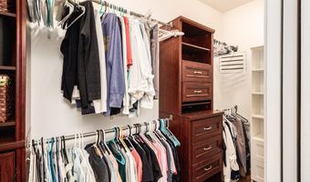 5481 Trillium Crossing Ct, Ann Arbor, MI 48103