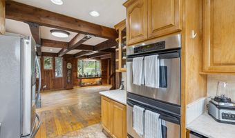 28272 S HULT Rd, Beavercreek, OR 97004