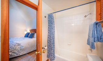 2383 Chamonix Dr, Arnold, CA 95223