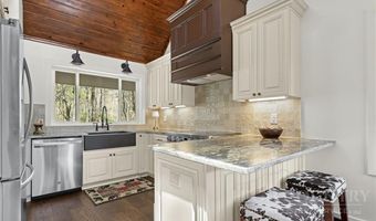 160 Bagpipe Way, Banner Elk, NC 28604