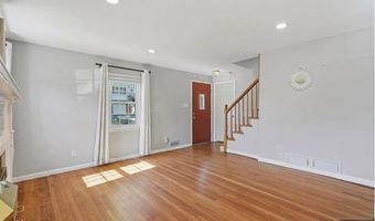 2 Lloyd Pl, Belleville, NJ 07109