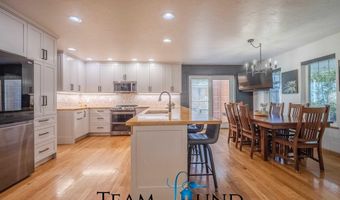 5102 Vista Way, Casper, WY 82601
