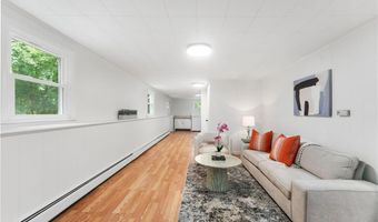 153 Vineyard Ave, Cumberland, RI 02864