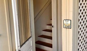 61-313 Kamehameha Hwy U, Haleiwa, HI 96712