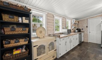 8487 Parkers Ferry Rd, Adams Run, SC 29426