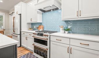 30 Sweet Olive Dr, Beaufort, SC 29907