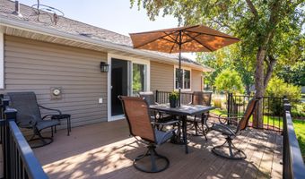 1206 3rd Ave SE, Altoona, IA 50009