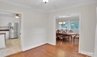 1212 Burtonwood Cir, Charlotte, NC 28212